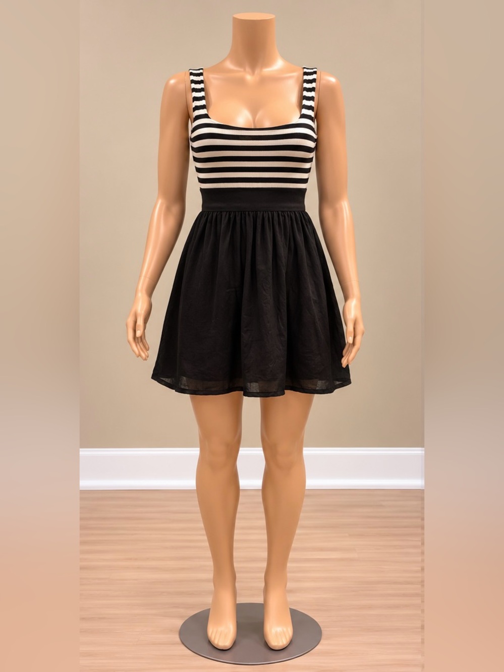 2012 Charlotte Russe Black White Striped Skater Mini Dress XS 2010s